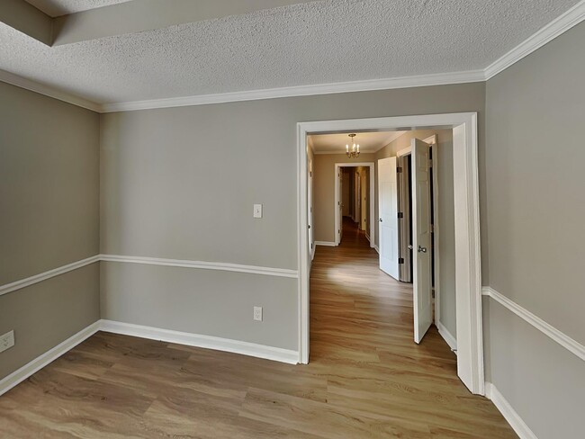 Building Photo - 711 Cedar Brake Dr