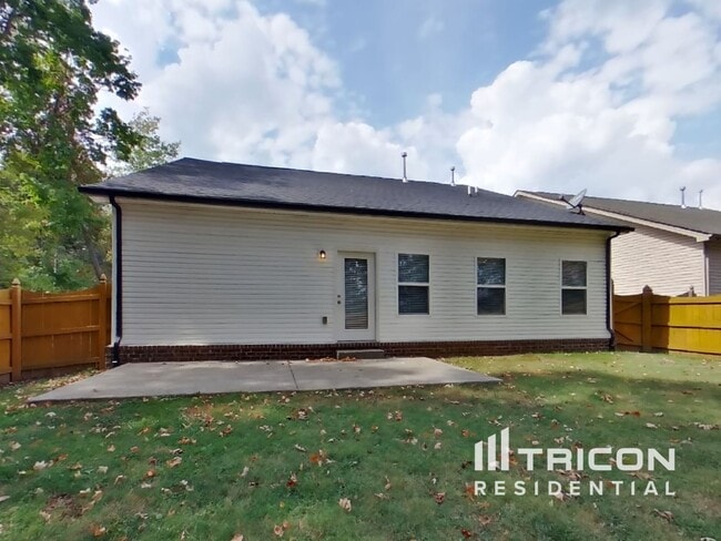 Building Photo - 265 Bexley Way