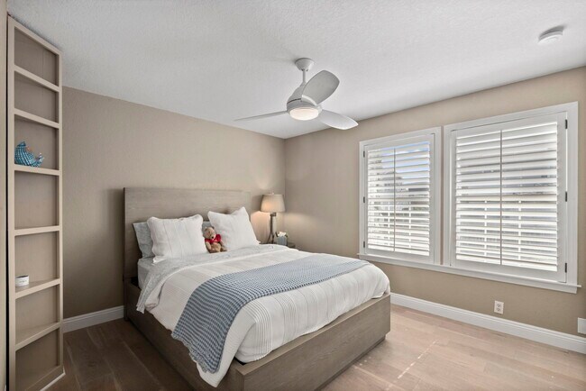 Building Photo - 669 35th St