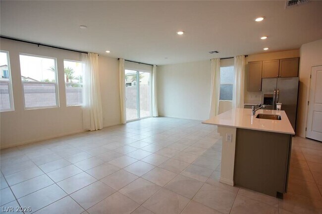 Building Photo - 8143 Desert Cassia Ave