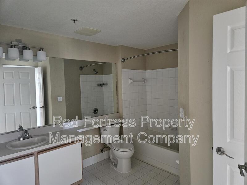 Building Photo - 6360 Aragon Way