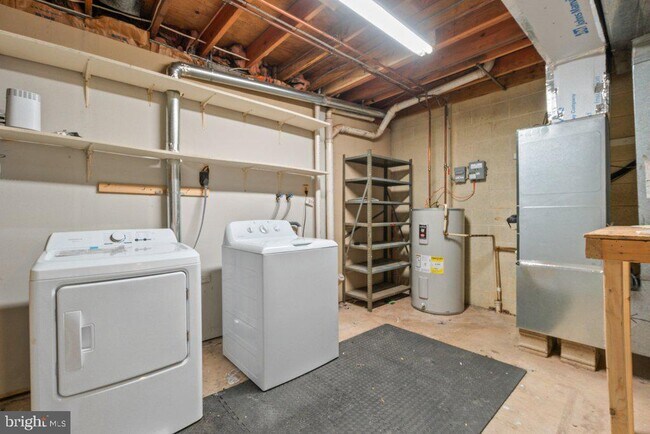 Building Photo - 5 Bardia Ct