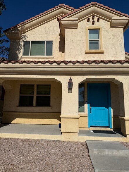 Building Photo - 1415 S Terrace Rd
