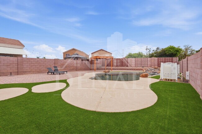 Building Photo - 11319 W Madisen Ellise Dr