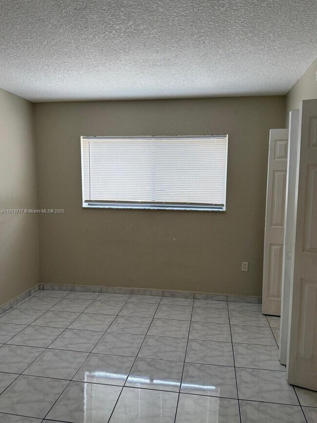 Building Photo - 7429 SW 152nd Ave