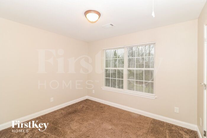 Building Photo - 2224 Smallwood Springs Dr