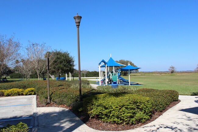 Building Photo - 3587 Somerset Cir