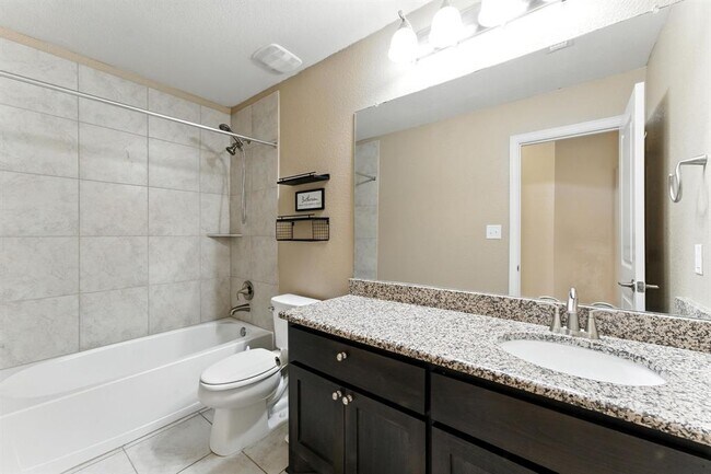 Building Photo - 237 Red Granite Dr