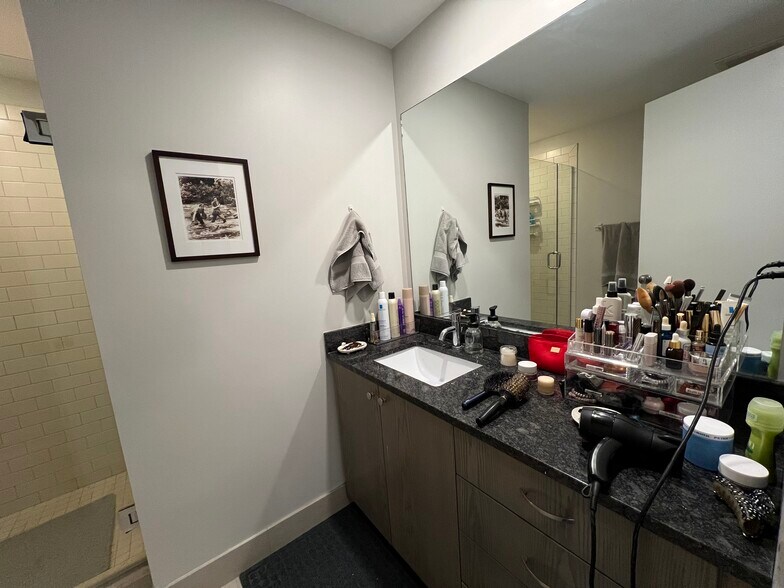 Building Photo - 450 Harrison Ave