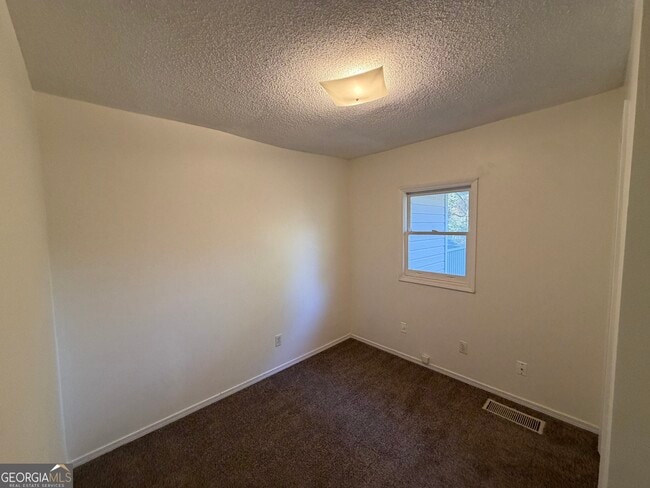 Building Photo - 2933 Coffer Dr