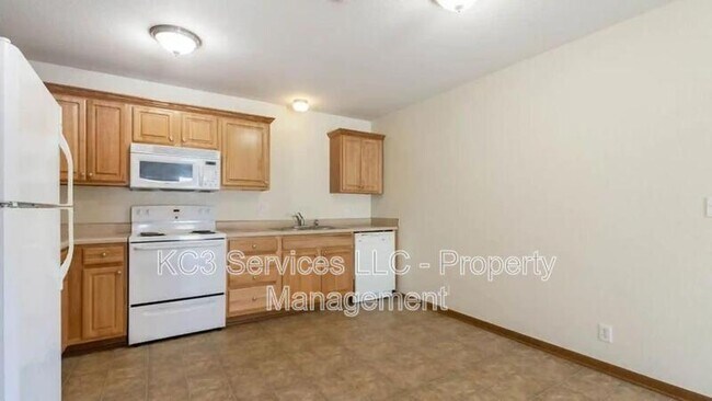 Building Photo - 307 Dauphine St