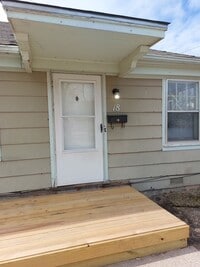 Building Photo - 4416-4418 E. Central