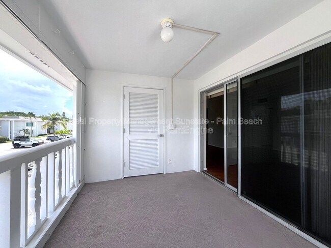 Building Photo - 4201 S Ocean Blvd