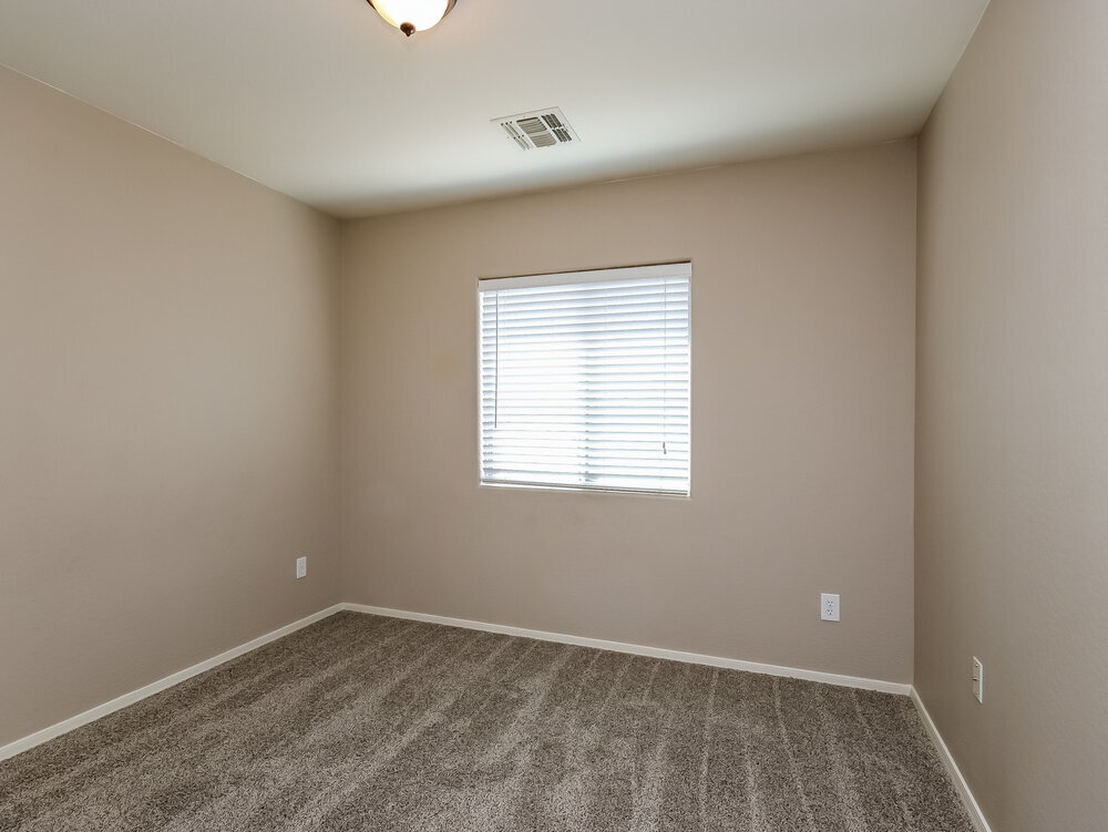 Building Photo - 15445 W Jenan Dr