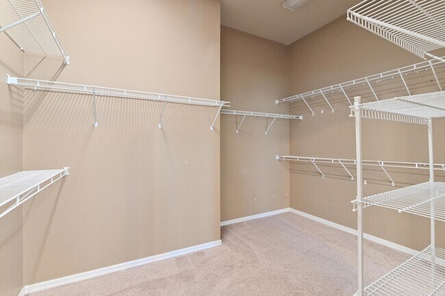 Building Photo - 7073 Via Leonardo