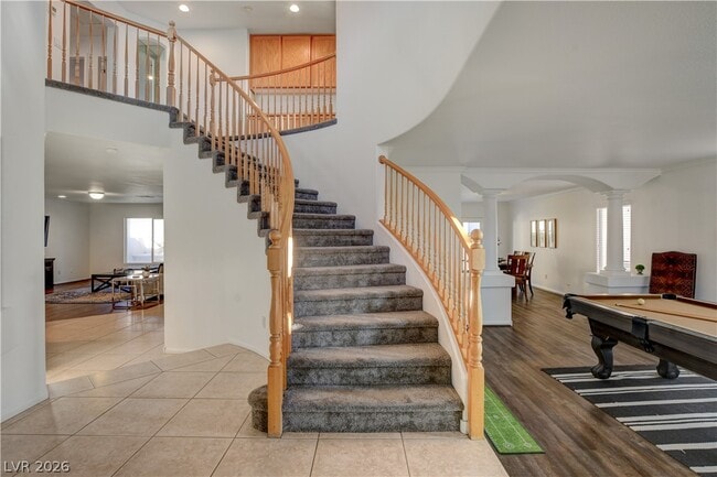 Building Photo - 1721 Sweet Pea Ave