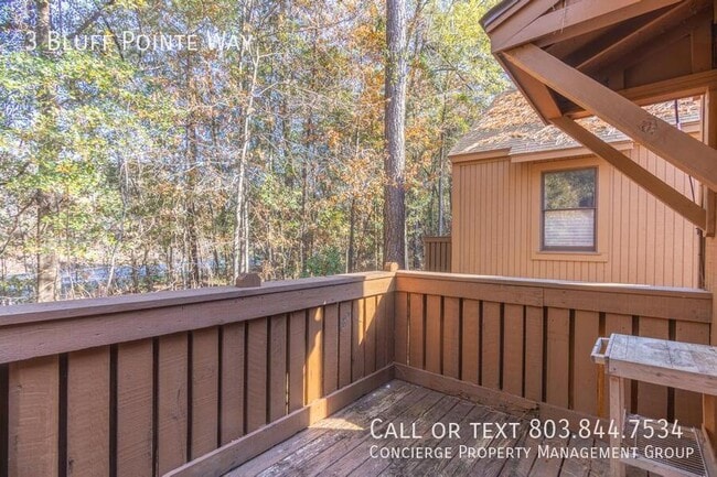 Building Photo - 3 Bluff Pointe Way