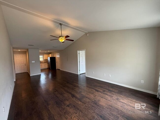 Building Photo - 912 Sentinel Cir