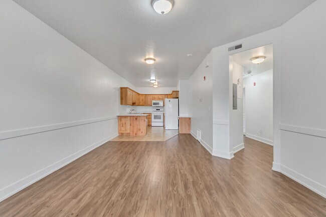 Building Photo - Cedar Street Holdings