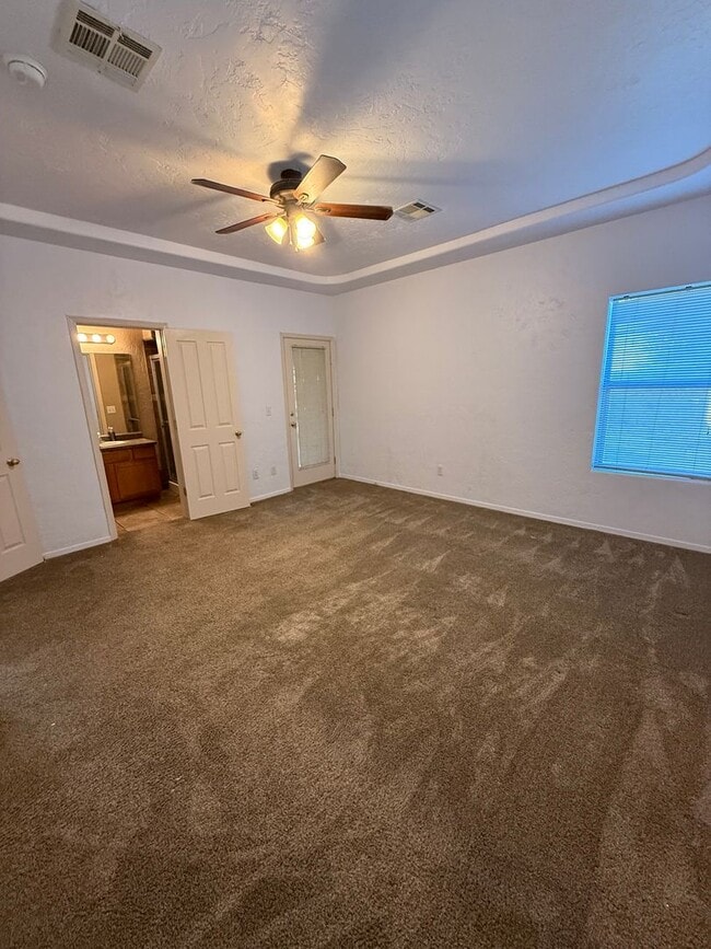 Building Photo - 4238 Trillium Dr