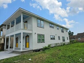 Building Photo - 8709 Apricot St
