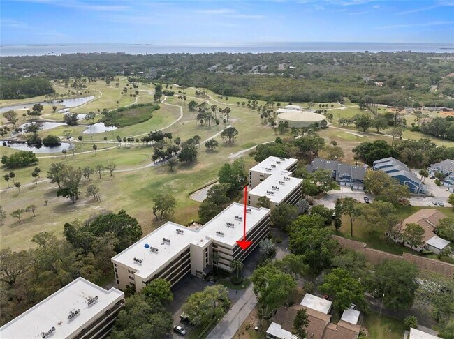 Building Photo - 1817 Golf View Dr