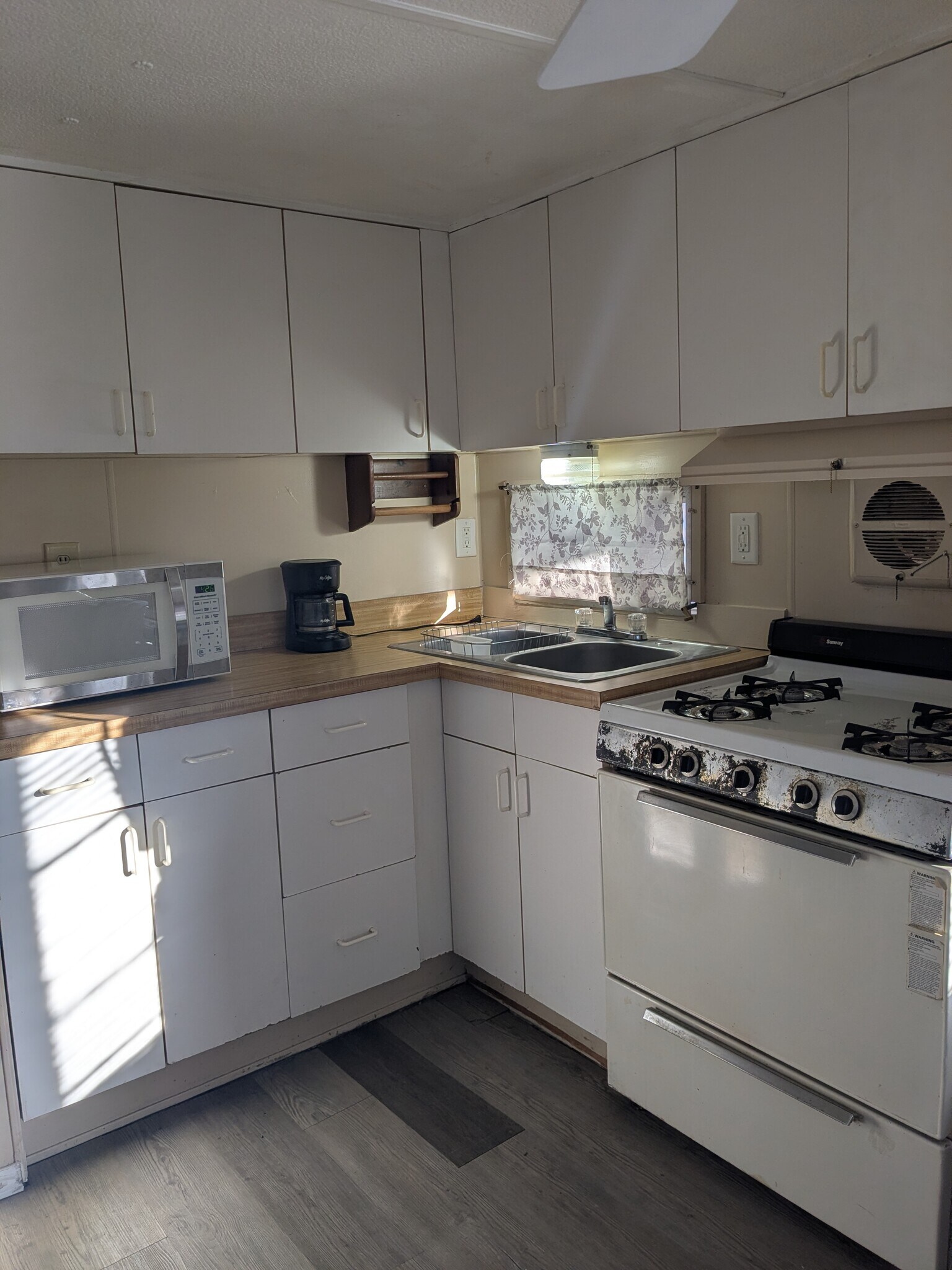 Building Photo - 120 Fortner Ave