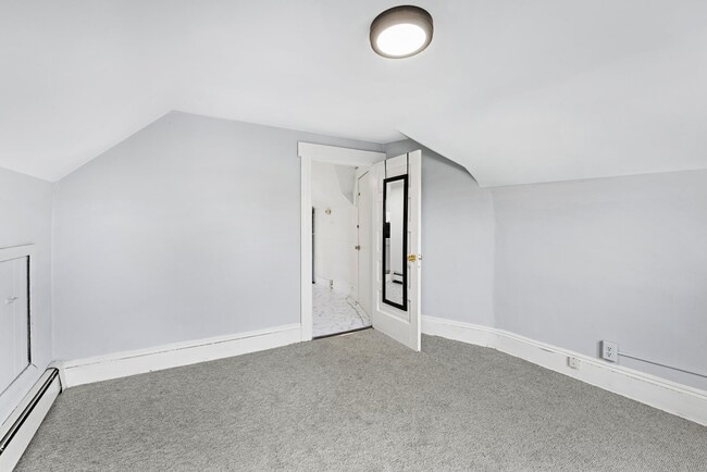 Building Photo - 72 Halstead Ave