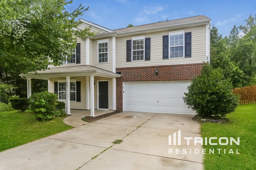 Primary Photo - 2801 Buckleigh Dr