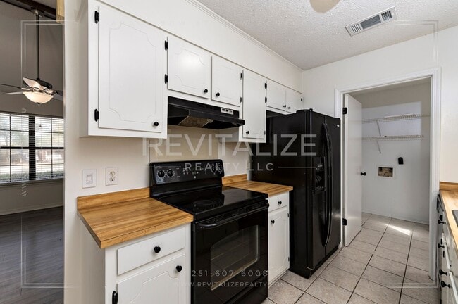 Building Photo - Beautifully Renovated 3 Bed 2 Bath Home in Theodore