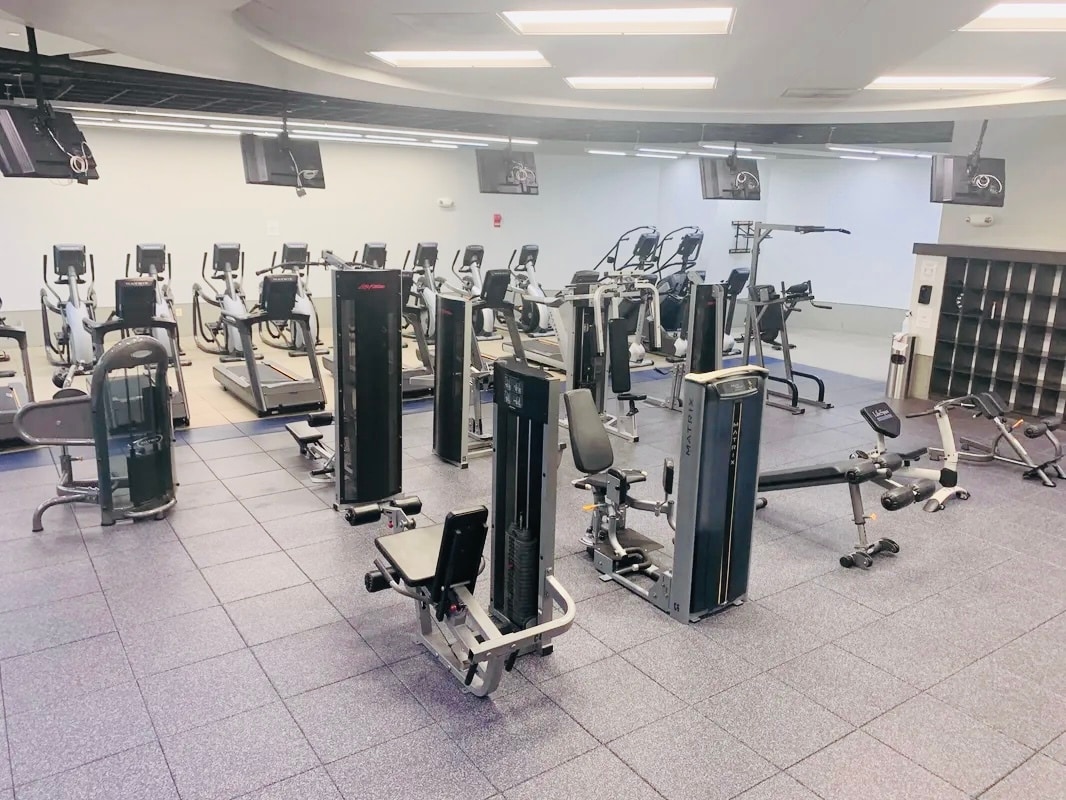 Gym - 1011 Arlington Blvd