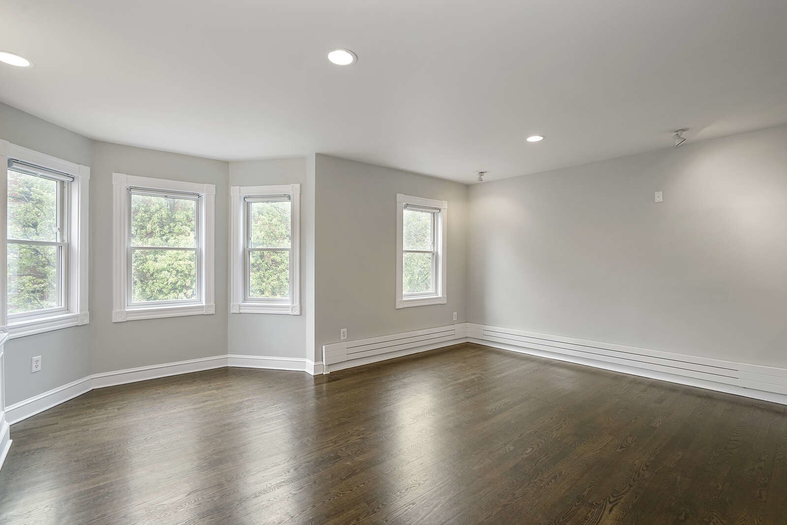 Building Photo - 16 Follen St