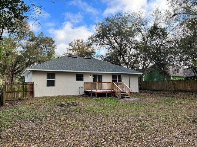 Building Photo - 2336 W Orange Rd