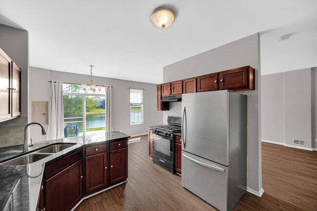 Building Photo - 5005 Corning Ct