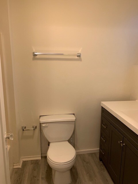 Master bathroom. - 24606 University Ave