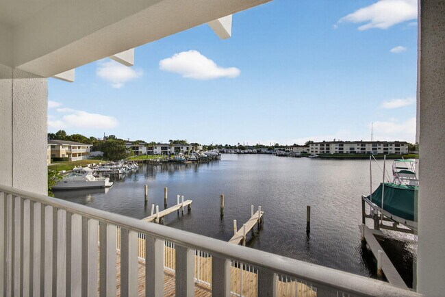 Building Photo - 624 Southwind Cir