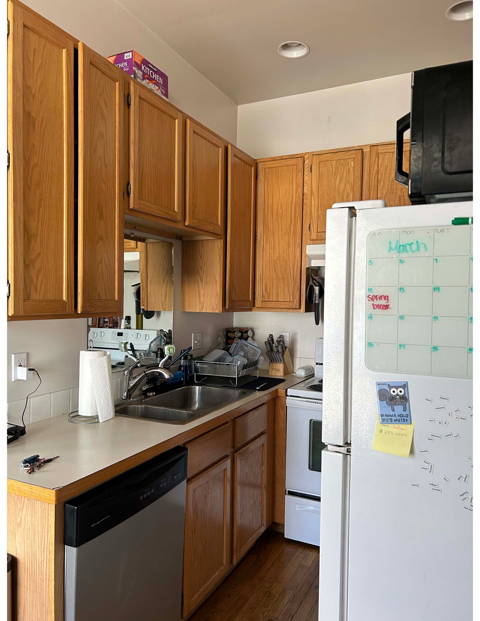 Building Photo - 601 Mathews St