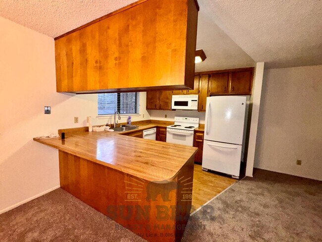 Building Photo - 3 Bedroom Mill Creek Home Available Now!