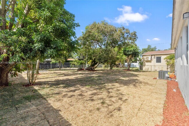 Building Photo - 220 NW 134th St