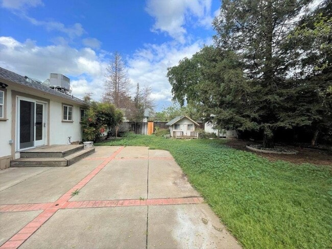 Building Photo - Concord! Beautiful fully remodeled 3 bedro...
