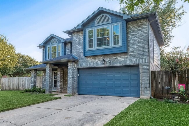 Building Photo - 2122 Courtshire Ln