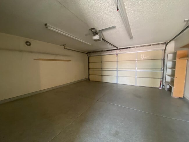 Building Photo - 14619 N 62nd Ave