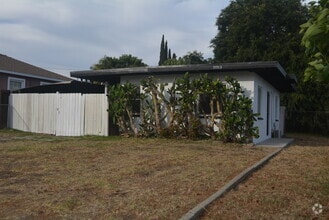 Building Photo - 15703 Palo Alto Ave