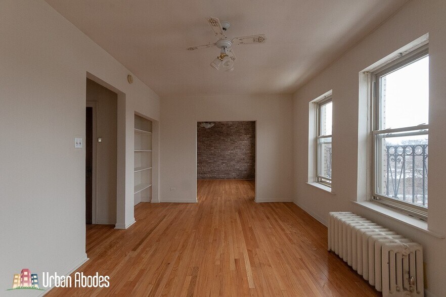 Building Photo - 4224 N Paulina St