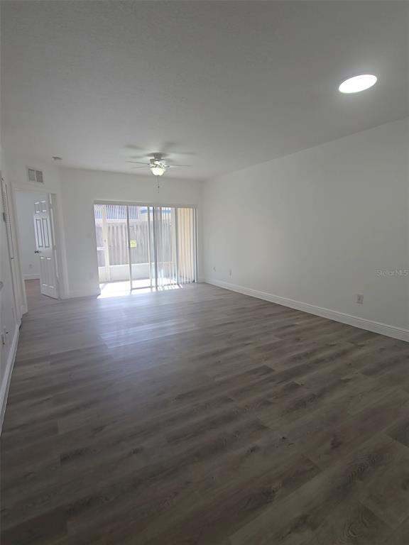 Building Photo - 13215 Villa Vista Dr