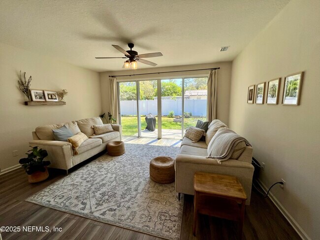 Building Photo - 2274 Lincoln Sendero Trail