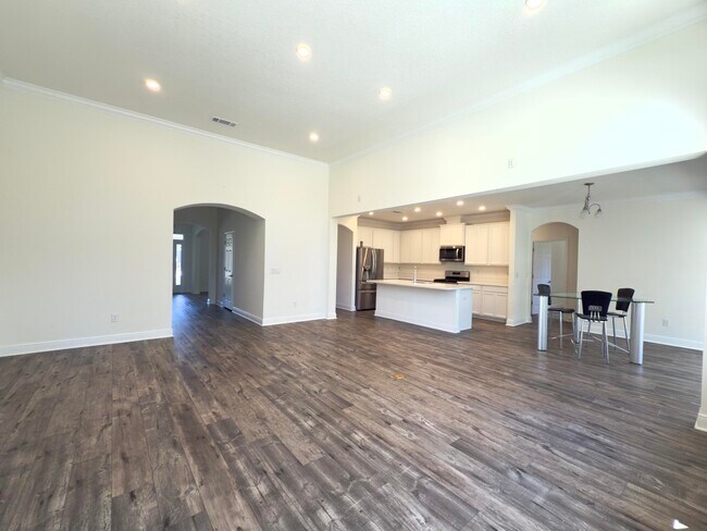 Building Photo - 296 Symphony Way