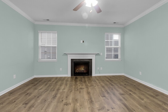 Building Photo - 1011 Yellowwood Aly