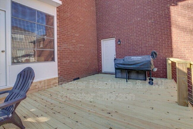 Building Photo - 7393 Riverfront Dr