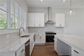 Building Photo - 1352 Grannysmith Trce